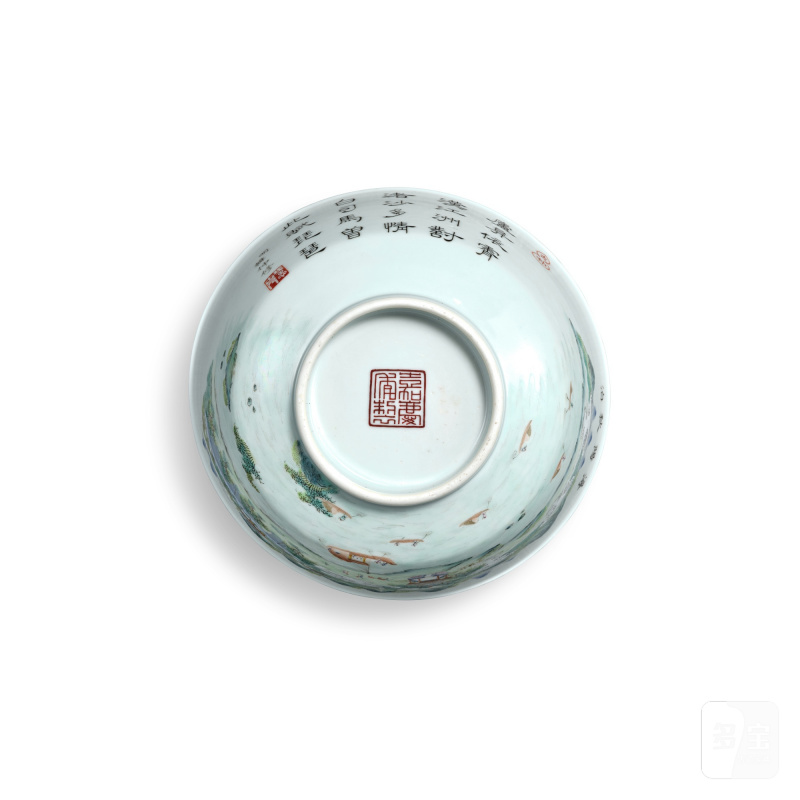 An inscribed famille-rose 'landscape' bowl, Seal mark and period of Jiaqing | 清嘉慶 粉彩「潯陽秋泊」圖詩文盌 《嘉慶年製》款 - 图3